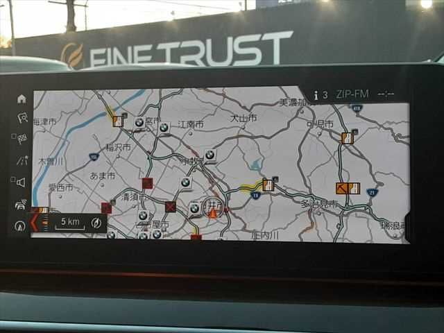 BMW 5SERIES SEDAN 2017 Image 31