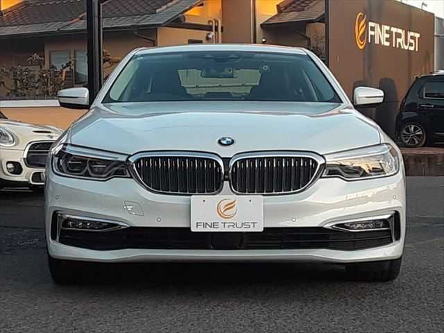 BMW 5SERIES SEDAN 2017 Image 31