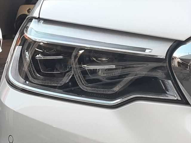 BMW 5SERIES SEDAN 2017 Image 31