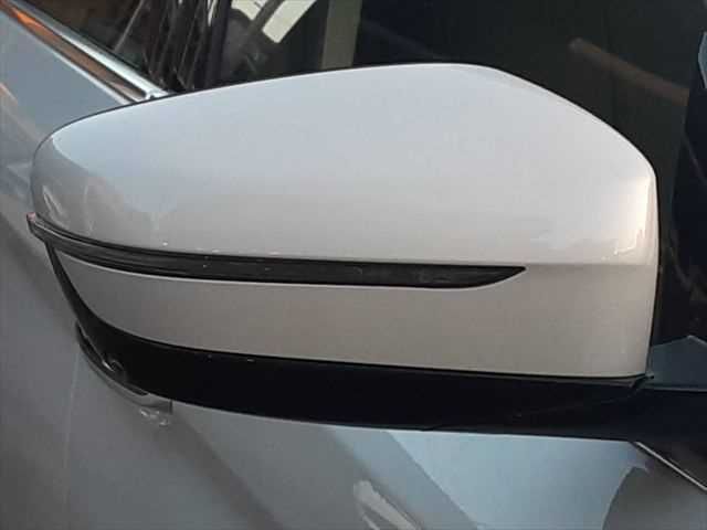 BMW 5SERIES SEDAN 2017 Image 31