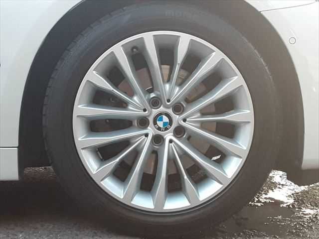 BMW 5SERIES SEDAN 2017 Image 31