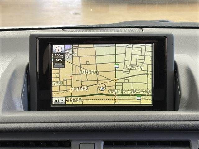 TOYOTA LEXUS CT200H 2011 Image 31