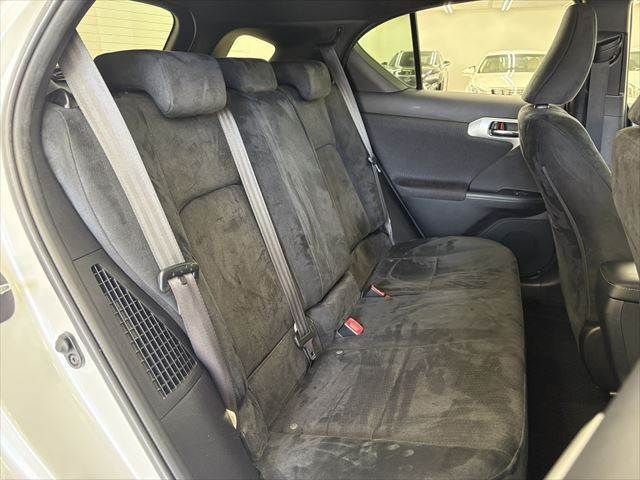 TOYOTA LEXUS CT200H 2011 Image 31