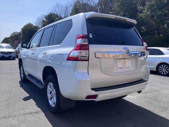 TOYOTA LANDCRUISER PRADO 2016 Image 31