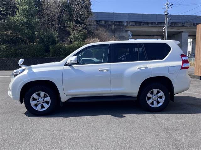TOYOTA LANDCRUISER PRADO 2016 Image 31