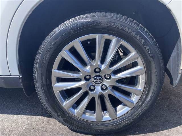 TOYOTA HARRIER 2WD 2017 Image 31