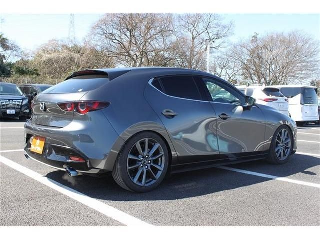 MAZDA 3 FASTBACK 2023 Image 31