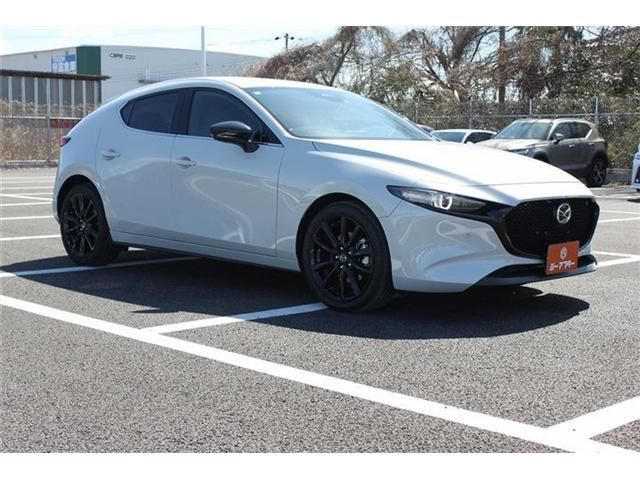 MAZDA 3 FASTBACK 2023 Image 31