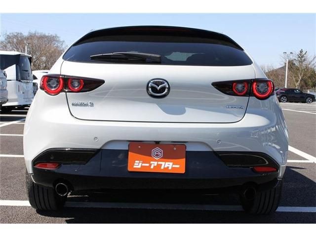 MAZDA 3 FASTBACK 2023 Image 31