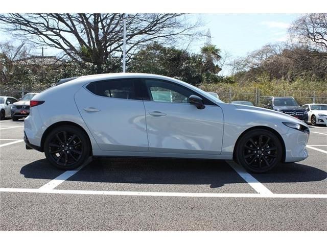 MAZDA 3 FASTBACK 2023 Image 31