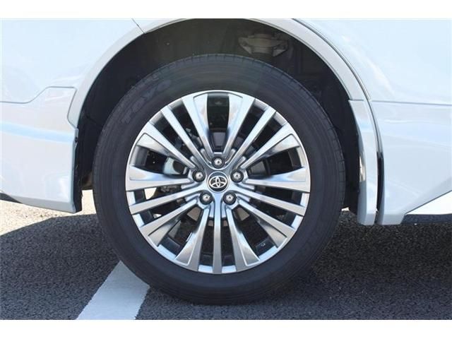 TOYOTA HARRIER HYBRID 2023 Image 31