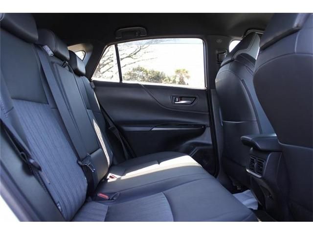 TOYOTA HARRIER HYBRID 2023 Image 31