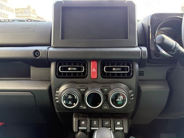 SUZUKI JIMNY NOMADE 2026 Image 31