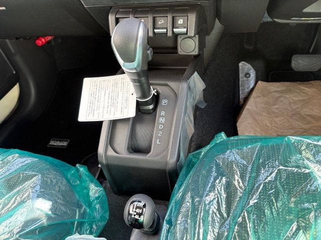 SUZUKI JIMNY NOMADE 2026 Image 31