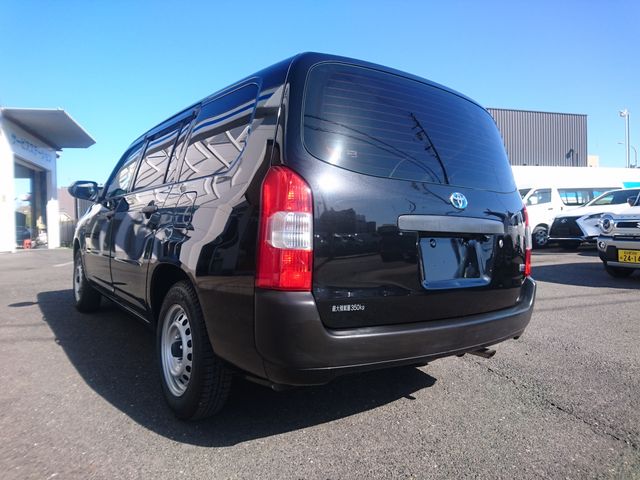 TOYOTA PROBOX VAN HYBRID 2023 Image 31