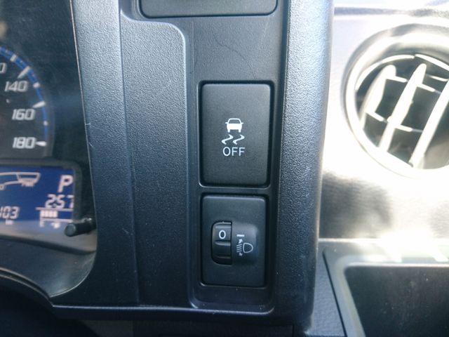 TOYOTA PROBOX VAN HYBRID 2023 Image 31