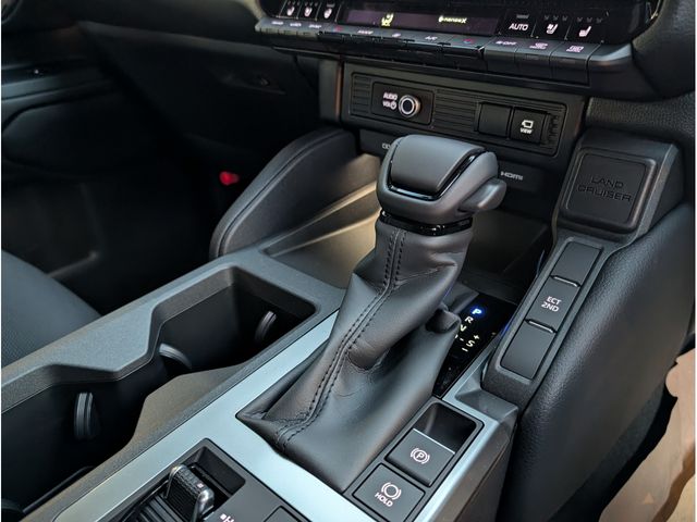 TOYOTA LANDCRUISER 250 2026 Image 31