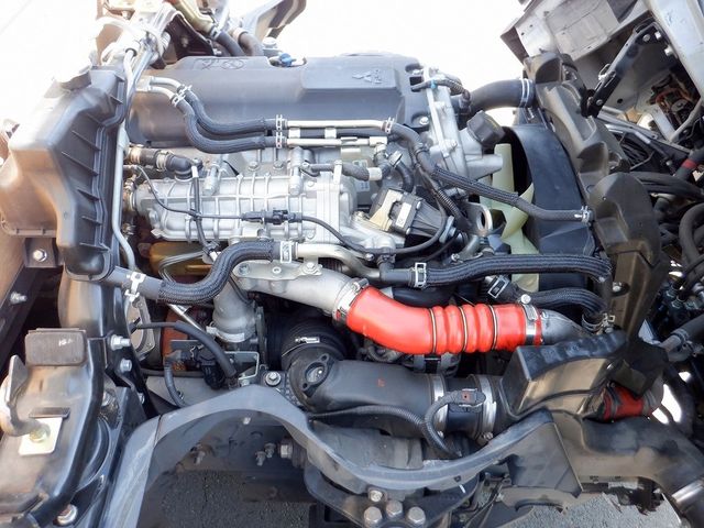 MITSUBISHI CANTER 2023 Image 31