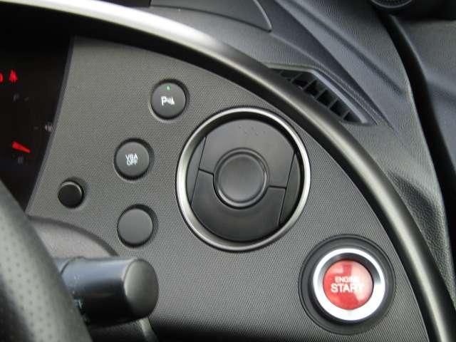 HONDA CIVIC HATCHBACK 2011 Image 31