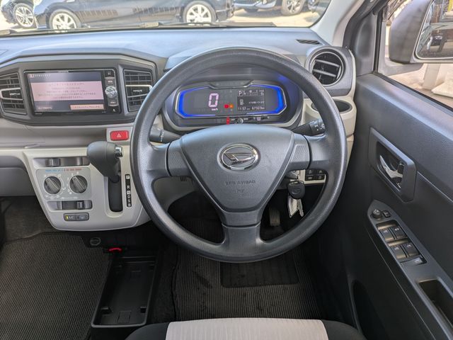DAIHATSU MIRA E:S 2017 Image 31