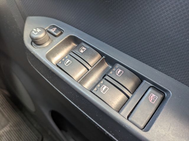 DAIHATSU MIRA E:S 2017 Image 31