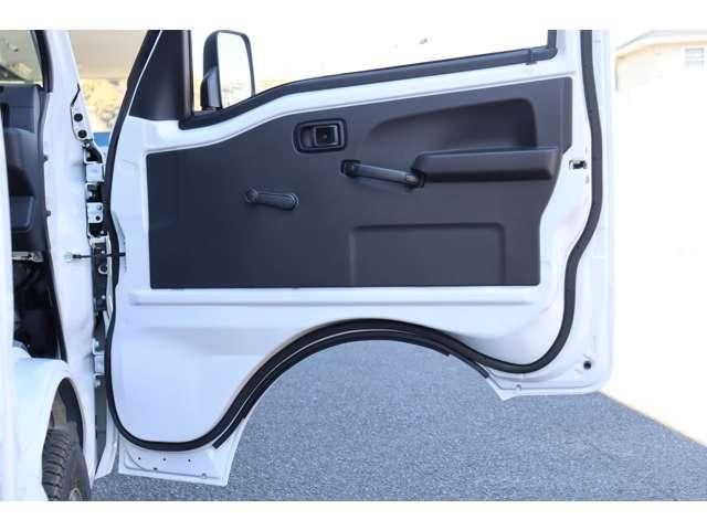 DAIHATSU HIJET TRUCK 4WD 2025 Image 31