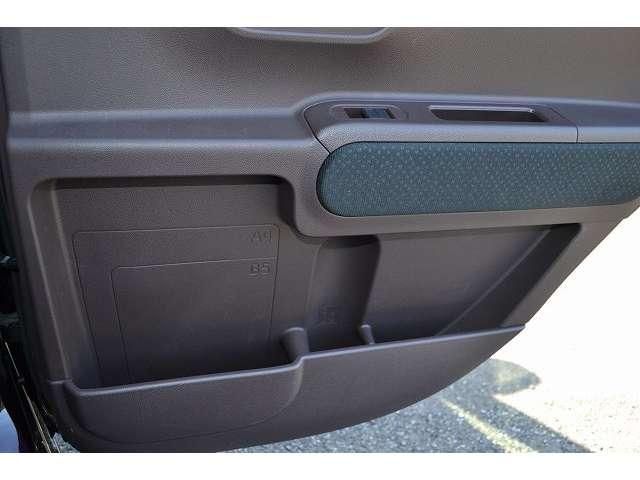 TOYOTA SPADE 2017 Image 31