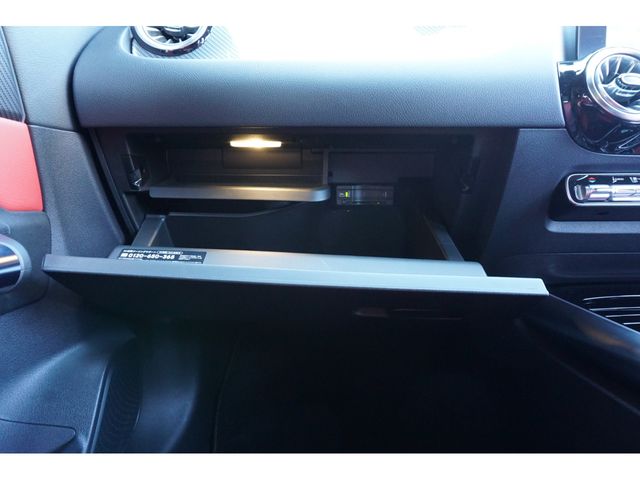 MERCEDES BENZ GLA CL 2021 Image 31