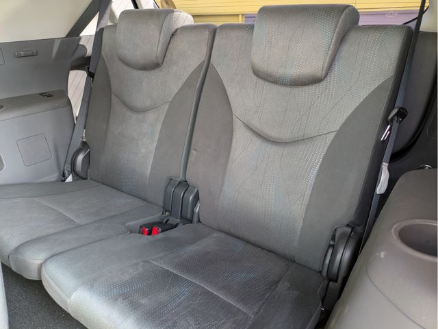 TOYOTA PRIUS ALPHA 2013 Image 31