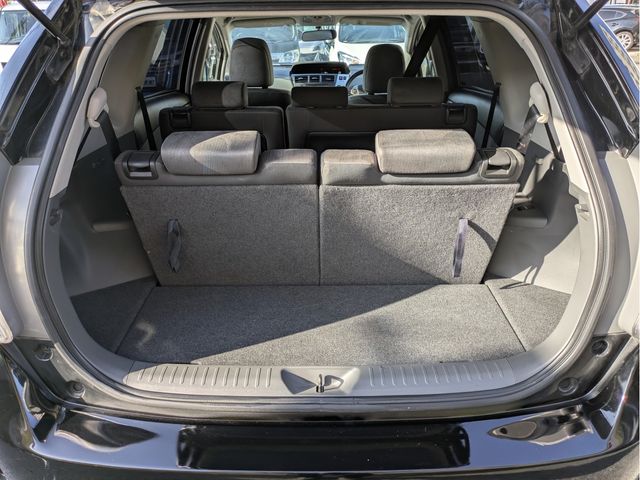 TOYOTA PRIUS ALPHA 2013 Image 31