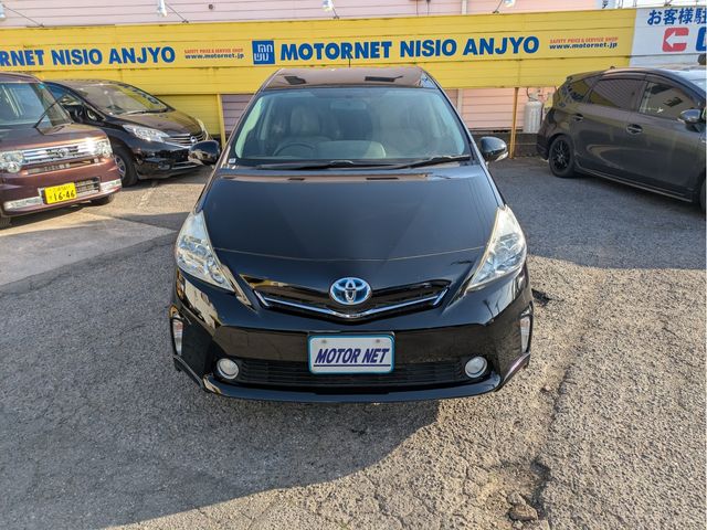 TOYOTA PRIUS ALPHA 2013 Image 31