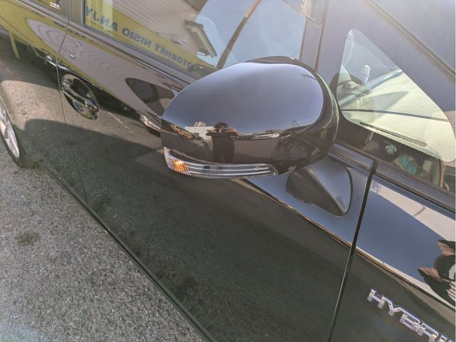 TOYOTA PRIUS ALPHA 2013 Image 31