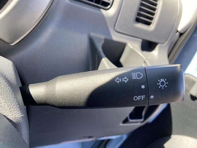 DAIHATSU HIJET CARGO 4WD 2016 Image 31