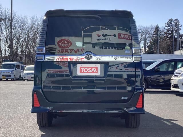 TOYOTA VOXY 4WD 2018 Image 31