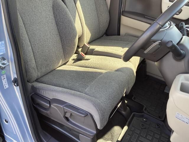 HONDA N BOX 4WD 2018 Image 31