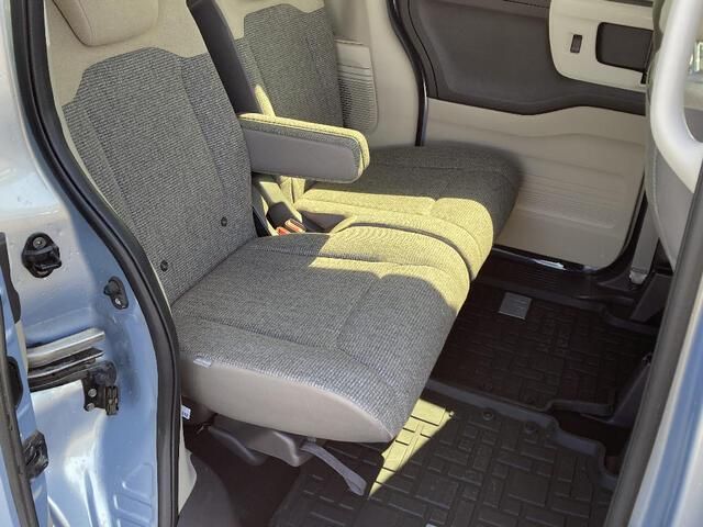 HONDA N BOX 4WD 2018 Image 31