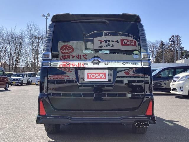 TOYOTA VOXY 4WD 2019 Image 31