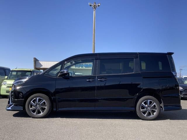 TOYOTA VOXY 4WD 2019 Image 31