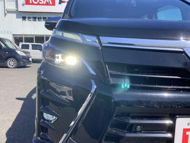 TOYOTA VOXY 4WD 2019 Image 31