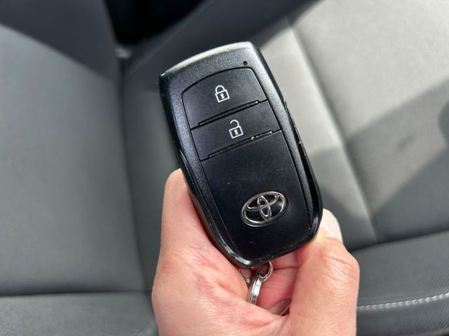 TOYOTA PRIUS 2023 Image 31