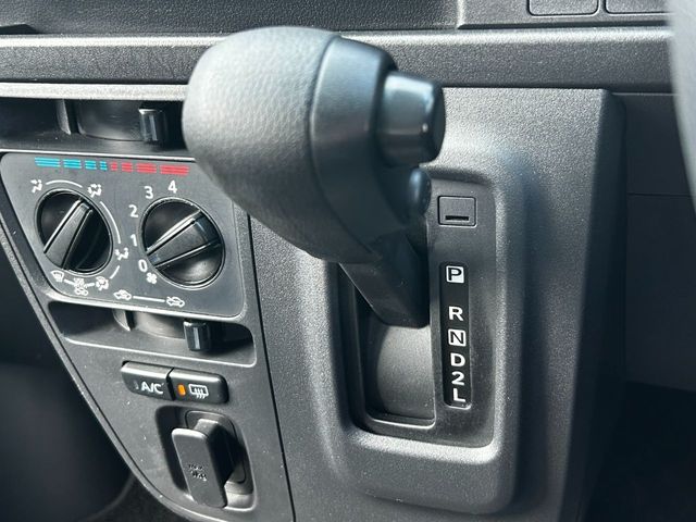 DAIHATSU HIJET CARGO 2019 Image 31