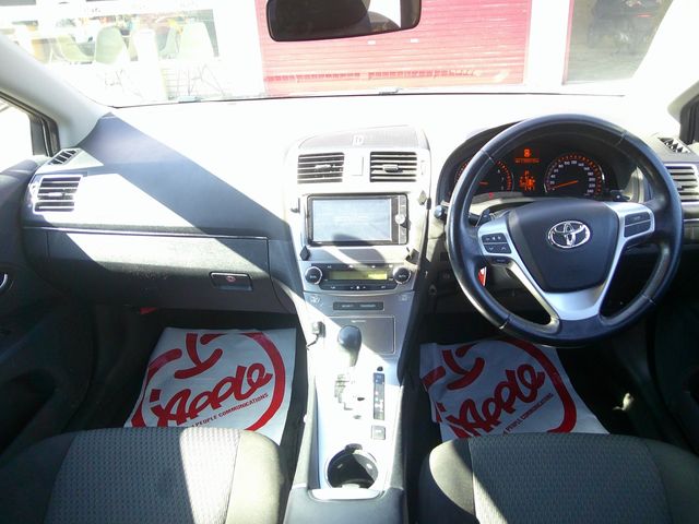 TOYOTA AVENSISWAGON 2013 Image 31