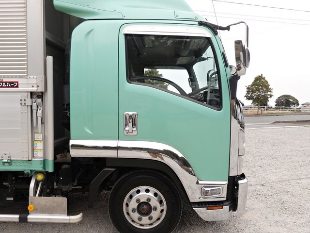 ISUZU FORWARD 2018 Image 31