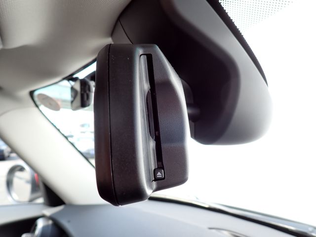 BMW MINI COOPER D 5DOOR 2023 Image 31