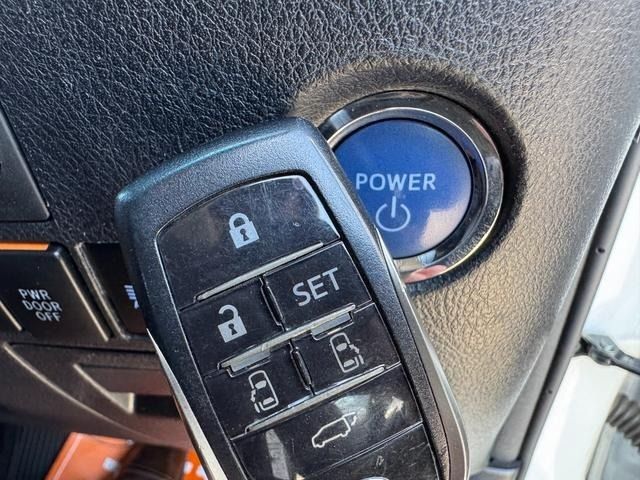 TOYOTA ALPHARD HYBRID 4WD 2021 Image 31