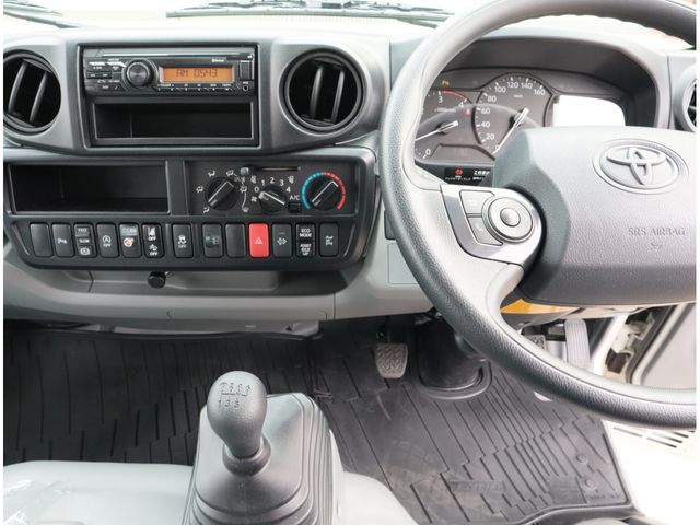 TOYOTA DYNA 2025 Image 31