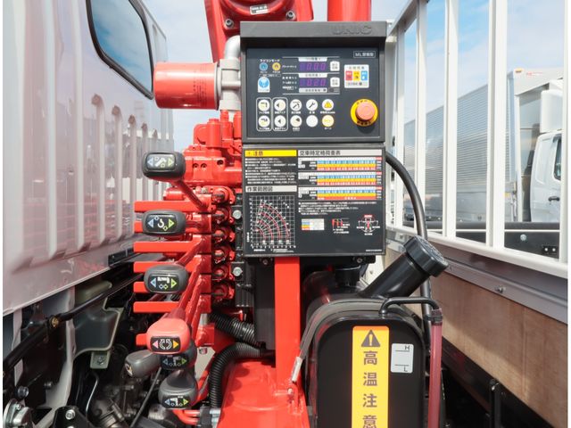 MITSUBISHI CANTER 2024 Image 31