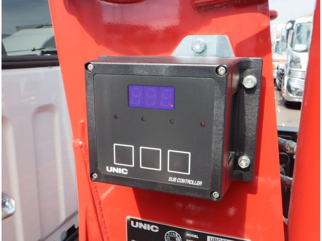 MITSUBISHI CANTER 2024 Image 31