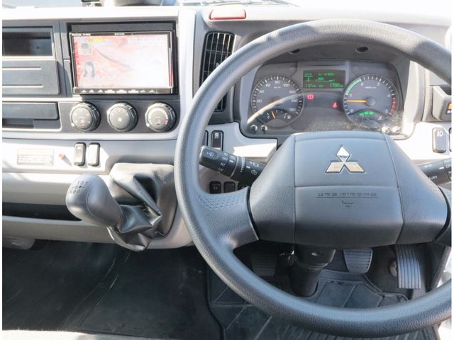 MITSUBISHI CANTER 2024 Image 31