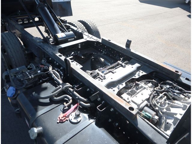 ISUZU ELF 2023 Image 31